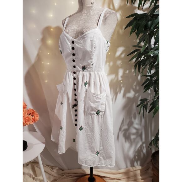 Collectif London Cactus Button Swing Dress Size 10 Southwestern Pinup Pockets - Picture 2 of 13